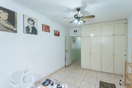 Casa à venda com 135m², 2 quartos e 2 vagas Casa à venda com 135m², 2 quartos e 2 vagasQuarto 2