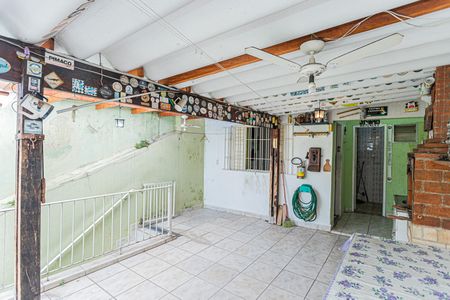 Casa à venda com 135m², 2 quartos e 2 vagas Casa à venda com 135m², 2 quartos e 2 vagasEspaço Gourmet