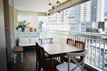 Sacada de apartamento à venda com 2 quartos, 69m² em Chácara Inglesa, São Paulo