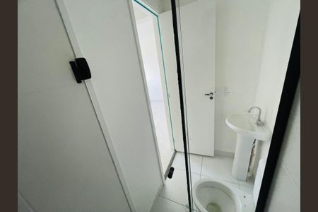 Apartamento para alugar com 32m², 2 quartos e sem vaga Apartamento para alugar com 32m², 2 quartos e sem vagaBanheiro