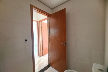 Apartamento à venda com 43m², 2 quartos e sem vaga Apartamento à venda com 43m², 2 quartos e sem vagaBanheiro