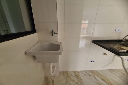 Apartamento à venda com 43m², 2 quartos e sem vaga Apartamento à venda com 43m², 2 quartos e sem vagaCozinha e Área de Serviço