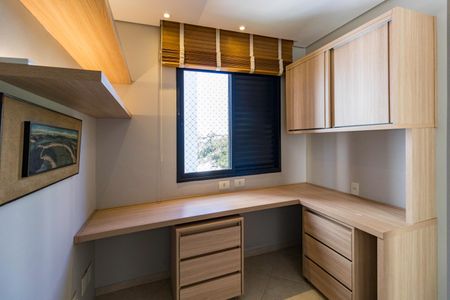 Apartamento à venda com 75m², 3 quartos e 2 vagasQuarto