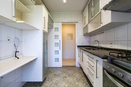 Apartamento à venda com 75m², 3 quartos e 2 vagasCozinha