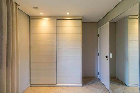 Apartamento à venda com 75m², 3 quartos e 2 vagasSuíte