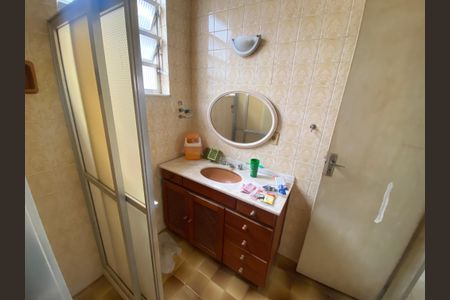 Casa à venda com 85m², 2 quartos e 1 vaga Casa à venda com 85m², 2 quartos e 1 vagaBanheiro