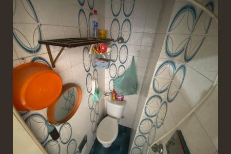 Casa à venda com 85m², 2 quartos e 1 vaga Casa à venda com 85m², 2 quartos e 1 vagaBanheiro de serviço