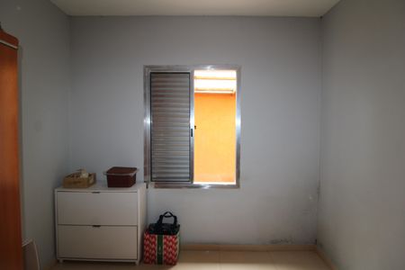 Casa à venda com 75m², 2 quartos e sem vagaQuarto 2