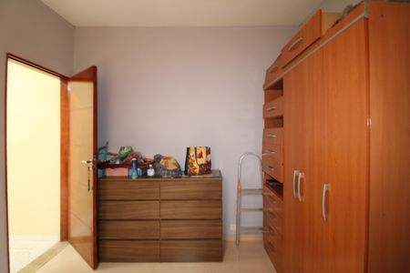 Casa à venda com 75m², 2 quartos e sem vagaQuarto 2