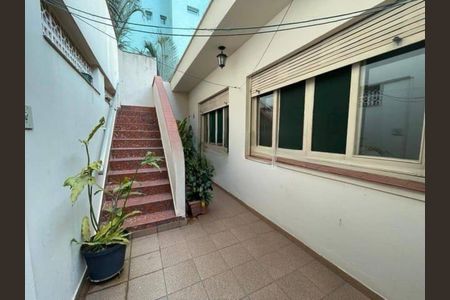 Casa à venda com 244m², 3 quartos e 4 vagas Casa à venda com 244m², 3 quartos e 4 vagasFoto 15