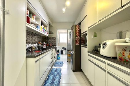 Apartamento à venda com 107m², 3 quartos e 2 vagas Apartamento à venda com 107m², 3 quartos e 2 vagasCozinha