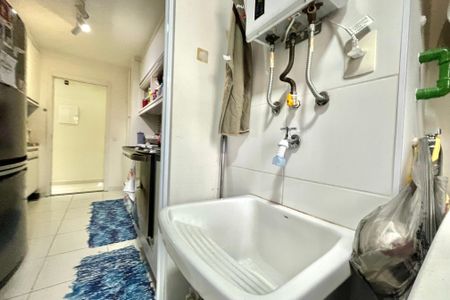 Apartamento à venda com 107m², 3 quartos e 2 vagas Apartamento à venda com 107m², 3 quartos e 2 vagasÁrea de Serviço