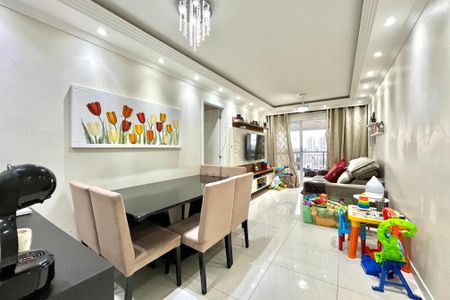 Apartamento à venda com 107m², 3 quartos e 2 vagas Apartamento à venda com 107m², 3 quartos e 2 vagasSala