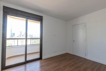 Apartamento à venda com 231m², 4 quartos e 3 vagas Apartamento à venda com 231m², 4 quartos e 3 vagasSuíte 1