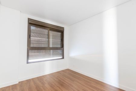 Apartamento à venda com 231m², 4 quartos e 3 vagas Apartamento à venda com 231m², 4 quartos e 3 vagasQuarto 1