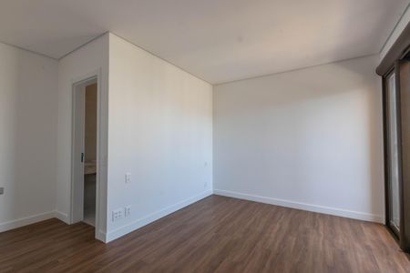 Apartamento à venda com 231m², 4 quartos e 3 vagas Apartamento à venda com 231m², 4 quartos e 3 vagasSuíte 1