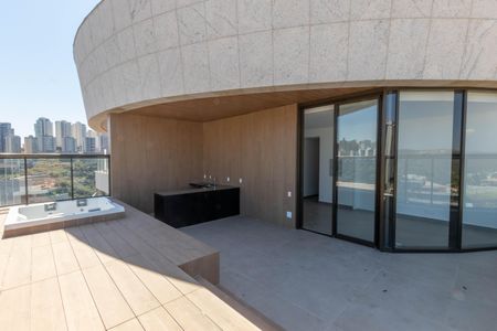 Apartamento à venda com 231m², 4 quartos e 3 vagas Apartamento à venda com 231m², 4 quartos e 3 vagasTerraço