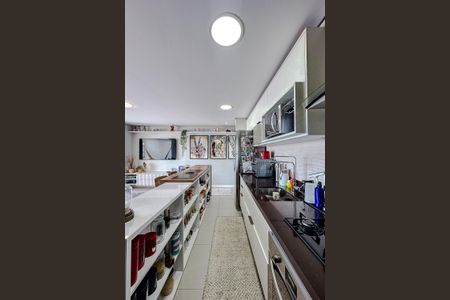 Apartamento à venda com 86m², 3 quartos e 2 vagas Apartamento à venda com 86m², 3 quartos e 2 vagasCozinha