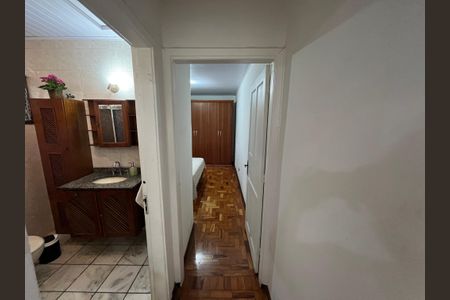 Casa à venda com 147m², 3 quartos e 6 vagasCorredor