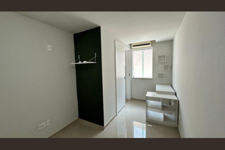 Casa de condomínio à venda com 160m², 3 quartos e 2 vagas Casa de condomínio à venda com 160m², 3 quartos e 2 vagasSemi Suíte 1