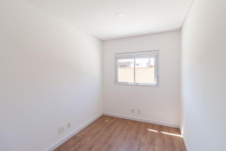 Quarto de apartamento para alugar com 2 quartos, 122m² em Jardim das Belezas, Carapicuíba