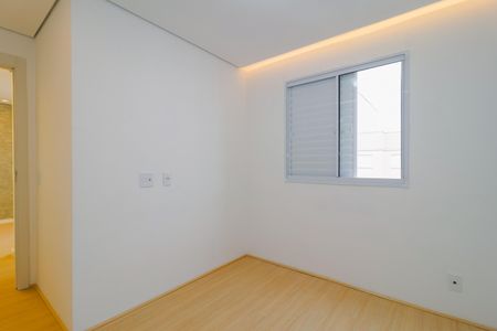 Quarto 1 de apartamento para alugar com 2 quartos, 42m² em Vila Plana, São Paulo