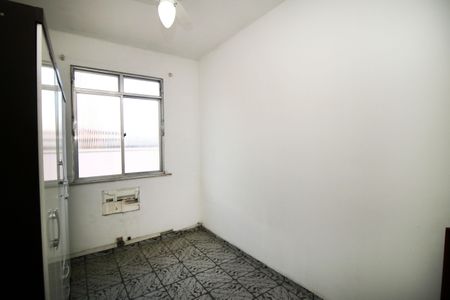 Quarto 1 de apartamento para alugar com 2 quartos, 47m² em Penha, Rio de Janeiro