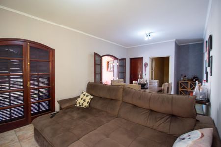 Sala de casa para alugar com 4 quartos, 250m² em Vila Jardini, Sorocaba