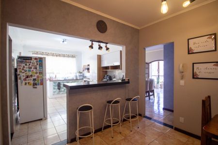 Casa para alugar com 250m², 4 quartos e 3 vagas Casa para alugar com 250m², 4 quartos e 3 vagasCozinha