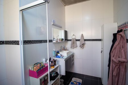 Casa para alugar com 250m², 4 quartos e 3 vagas Casa para alugar com 250m², 4 quartos e 3 vagasBanheiro da Suíte