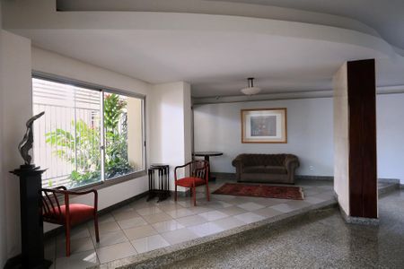 Apartamento à venda com 211m², 4 quartos e 2 vagasHall