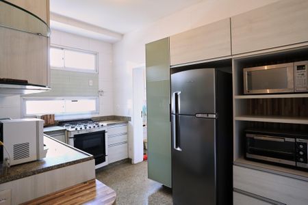 Apartamento à venda com 211m², 4 quartos e 2 vagasCozinha