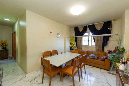Sala de apartamento à venda com 3 quartos, 117m² em Santa Efigênia, Belo Horizonte