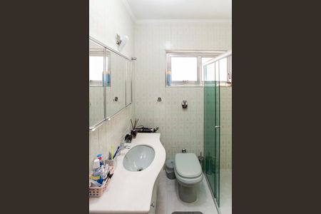 Casa à venda com 245m², 5 quartos e 6 vagas Casa à venda com 245m², 5 quartos e 6 vagasBanheiro da Suíte