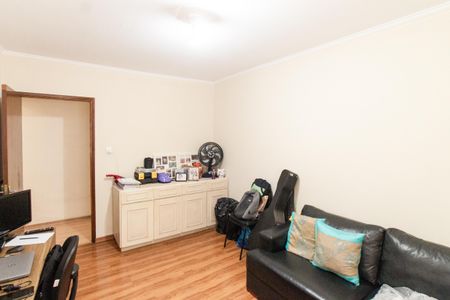 Casa à venda com 245m², 5 quartos e 6 vagas Casa à venda com 245m², 5 quartos e 6 vagasQuarto 2