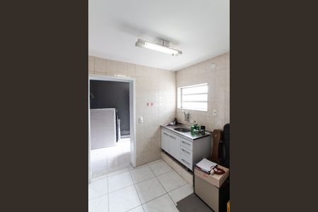 Casa à venda com 245m², 5 quartos e 6 vagas Casa à venda com 245m², 5 quartos e 6 vagasCozinha 2