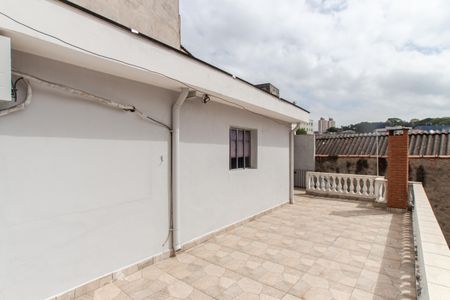 Casa à venda com 245m², 5 quartos e 6 vagas Casa à venda com 245m², 5 quartos e 6 vagasTerraço