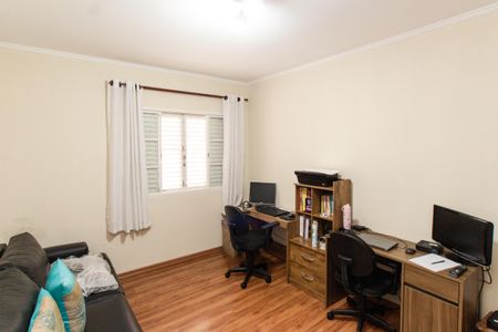 Casa à venda com 245m², 5 quartos e 6 vagas Casa à venda com 245m², 5 quartos e 6 vagasQuarto 2