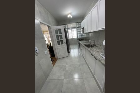 Apartamento para alugar com 120m², 3 quartos e 2 vagas Apartamento para alugar com 120m², 3 quartos e 2 vagasCozinha