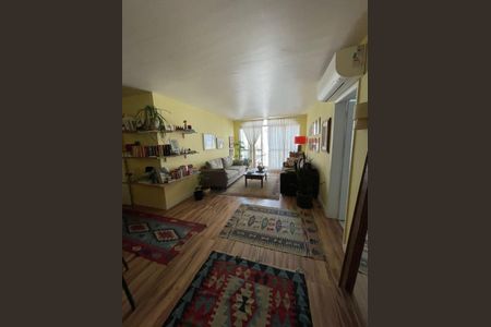 Apartamento para alugar com 120m², 3 quartos e 2 vagas Apartamento para alugar com 120m², 3 quartos e 2 vagasSala