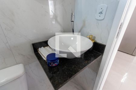 Apartamento à venda com 67m², 2 quartos e 1 vaga Apartamento à venda com 67m², 2 quartos e 1 vagaBanheiro 2