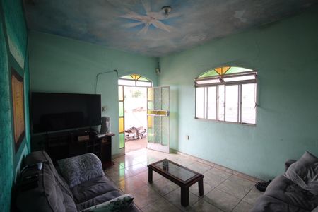 Casa à venda com 3 quartos, 96m² em Industrial, Contagem