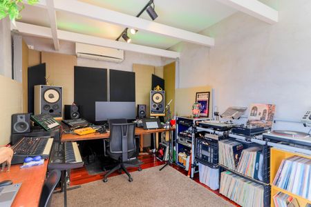 Apartamento à venda com 111m², 2 quartos e 2 vagas Apartamento à venda com 111m², 2 quartos e 2 vagasÁrea comum - Salão