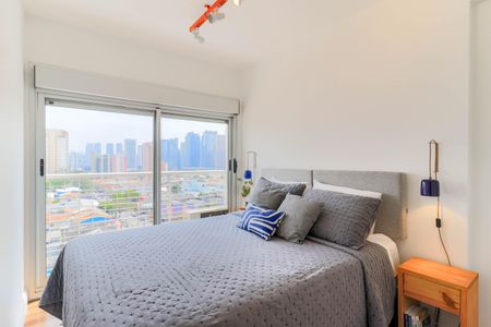 Apartamento à venda com 111m², 2 quartos e 2 vagas Apartamento à venda com 111m², 2 quartos e 2 vagasSuíte