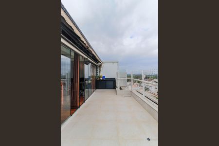 Apartamento à venda com 111m², 2 quartos e 2 vagas Apartamento à venda com 111m², 2 quartos e 2 vagasVaranda