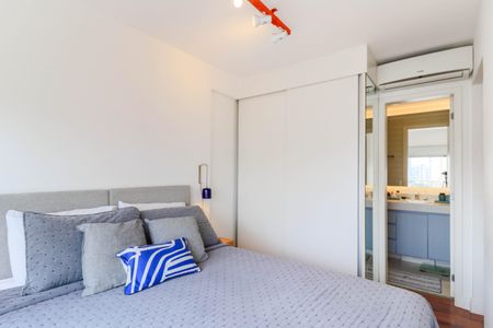 Apartamento à venda com 111m², 2 quartos e 2 vagas Apartamento à venda com 111m², 2 quartos e 2 vagasSuíte