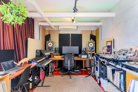 Apartamento à venda com 111m², 2 quartos e 2 vagas Apartamento à venda com 111m², 2 quartos e 2 vagasÁrea comum - Salão