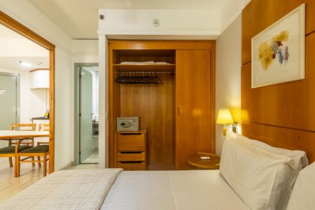 Apartamento à venda com 31m², 1 quarto e 1 vaga Apartamento à venda com 31m², 1 quarto e 1 vagaSuíte 1