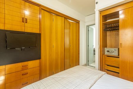 Apartamento à venda com 31m², 1 quarto e 1 vaga Apartamento à venda com 31m², 1 quarto e 1 vagaSuíte 1