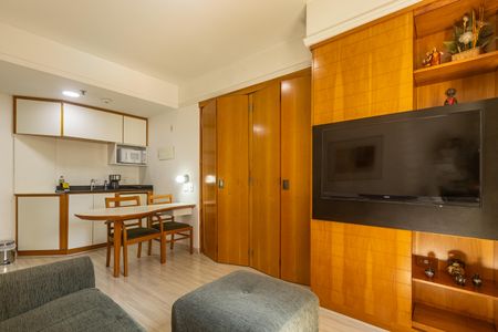 Apartamento à venda com 31m², 1 quarto e 1 vaga Apartamento à venda com 31m², 1 quarto e 1 vagaSala